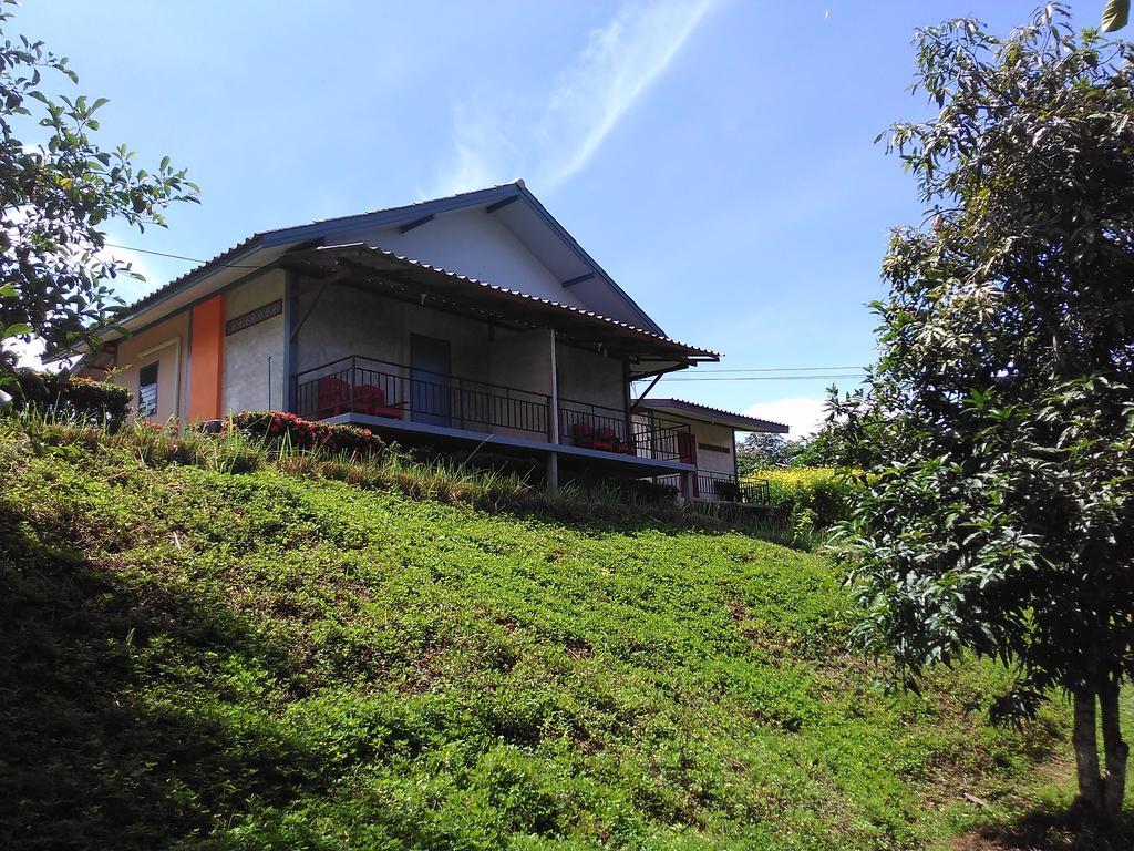 Ban Suan Sukjai Mae Sariang Hotel Exterior foto