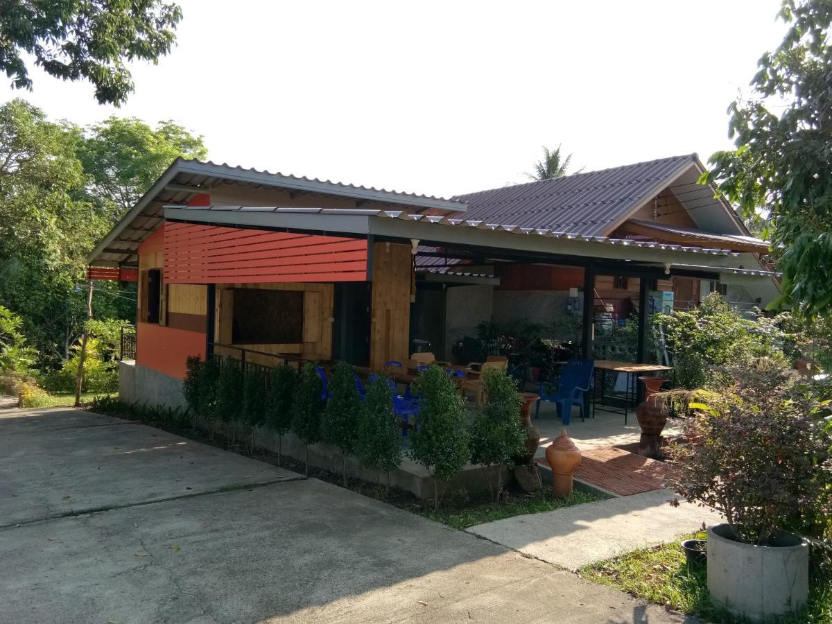 Ban Suan Sukjai Mae Sariang Hotel Exterior foto